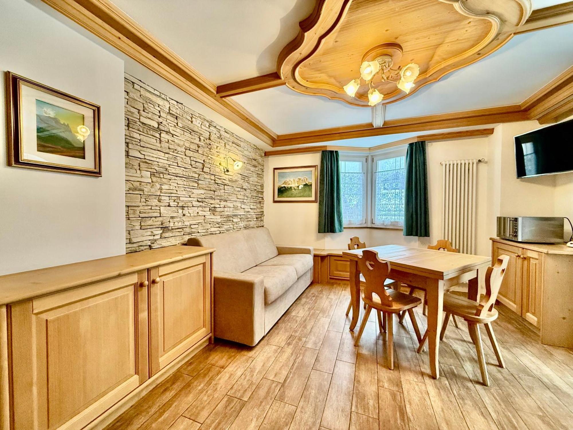 B&B Cesa Planber Mountain View Bike Friendly Canazei Quarto foto